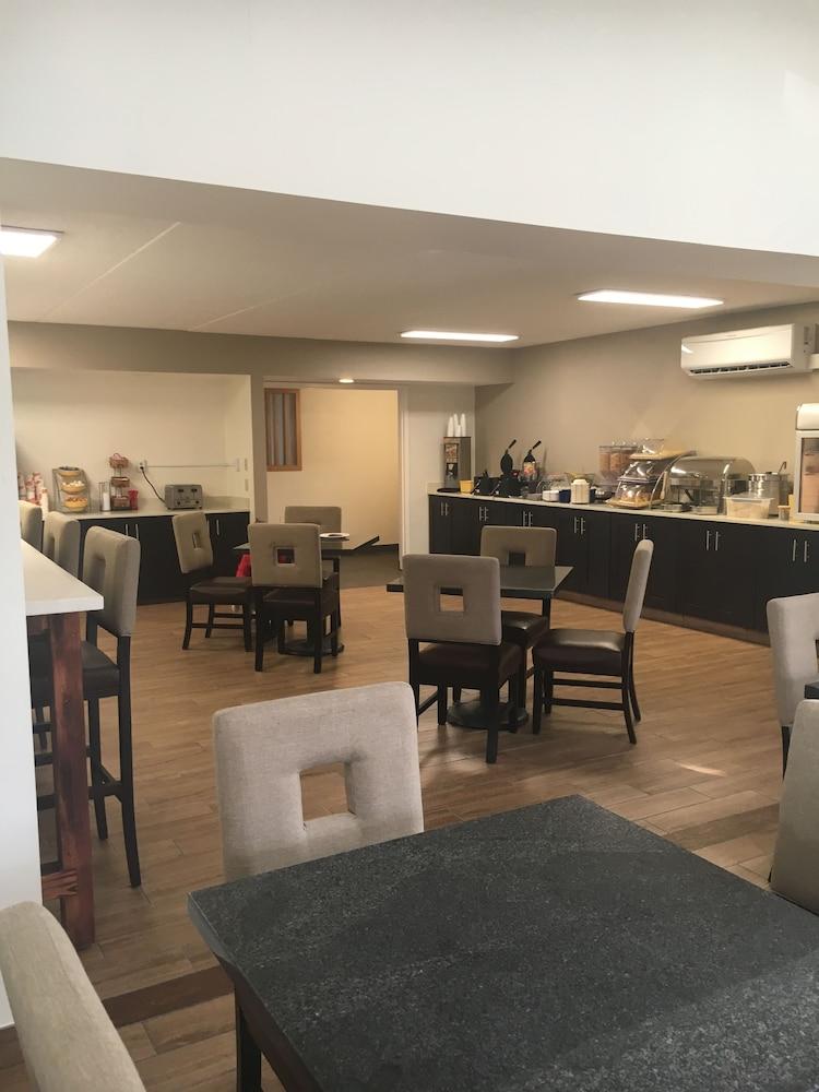 Quality Inn & Suites Clackamas - Portland Exteriör bild