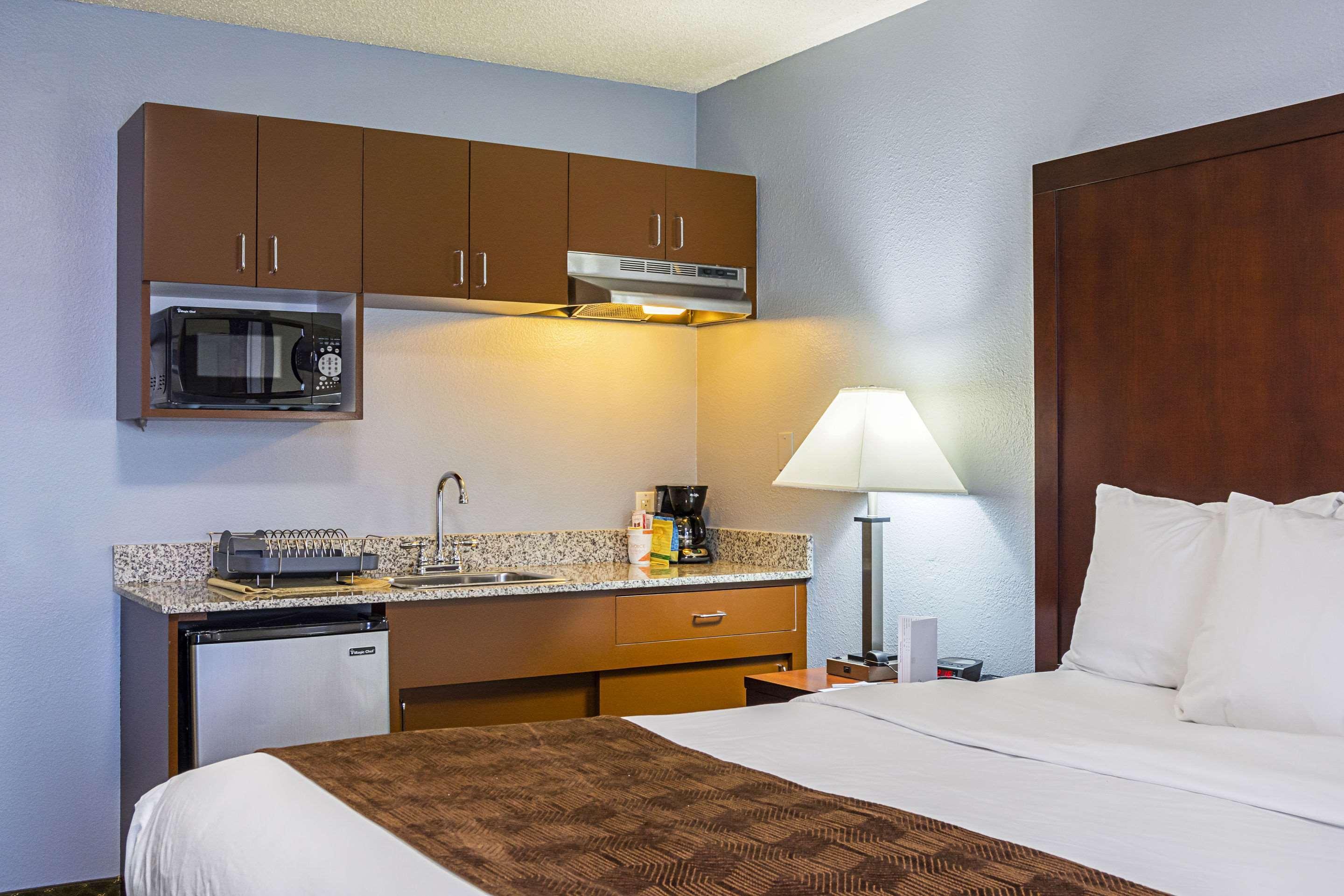 Quality Inn & Suites Clackamas - Portland Exteriör bild