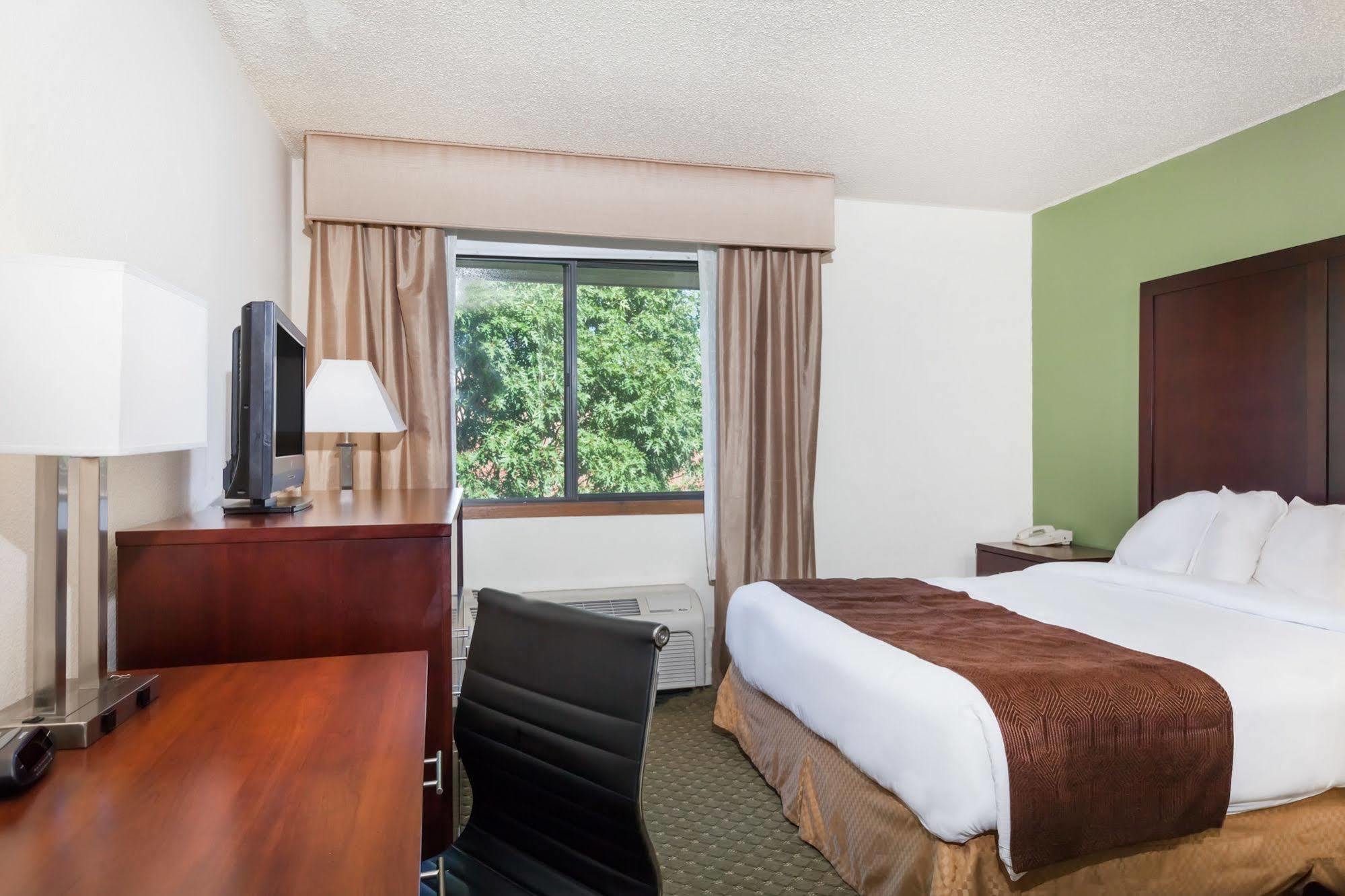 Quality Inn & Suites Clackamas - Portland Exteriör bild
