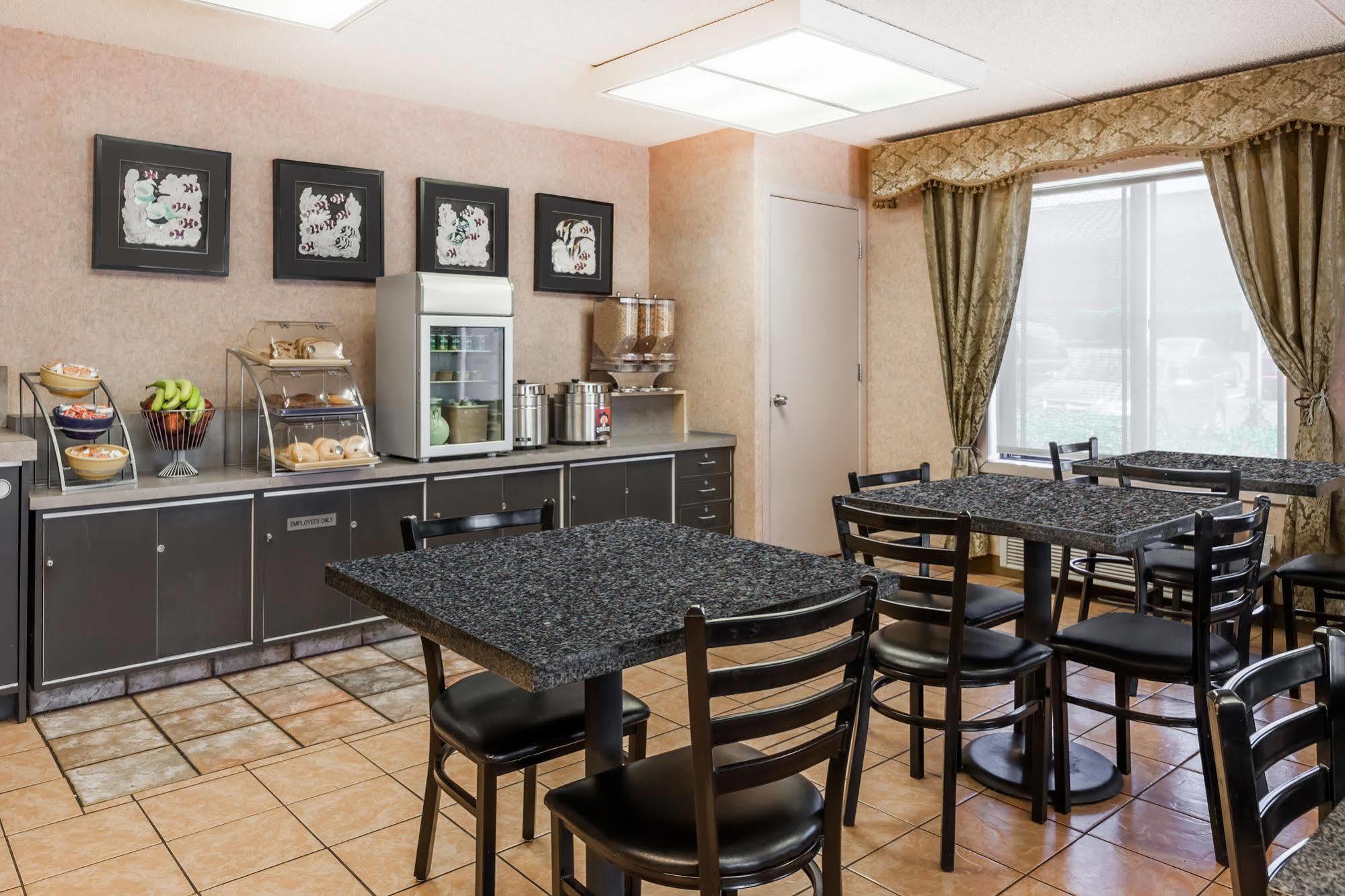 Quality Inn & Suites Clackamas - Portland Exteriör bild